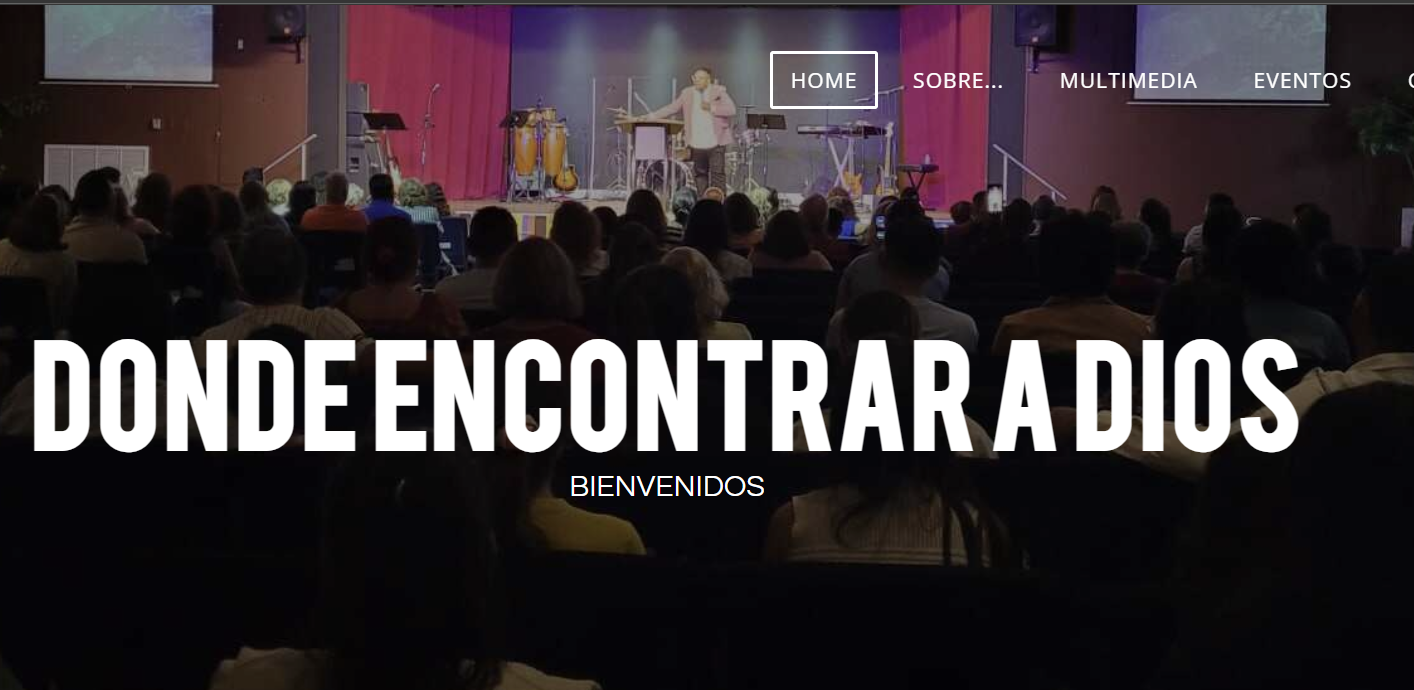 Reunión de la iglesia durante un tiempo de predicación en Miami